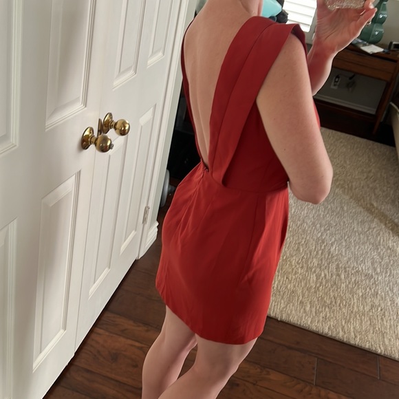 Line & Dot Backless Rust Mini Dress - Picture 4 of 6